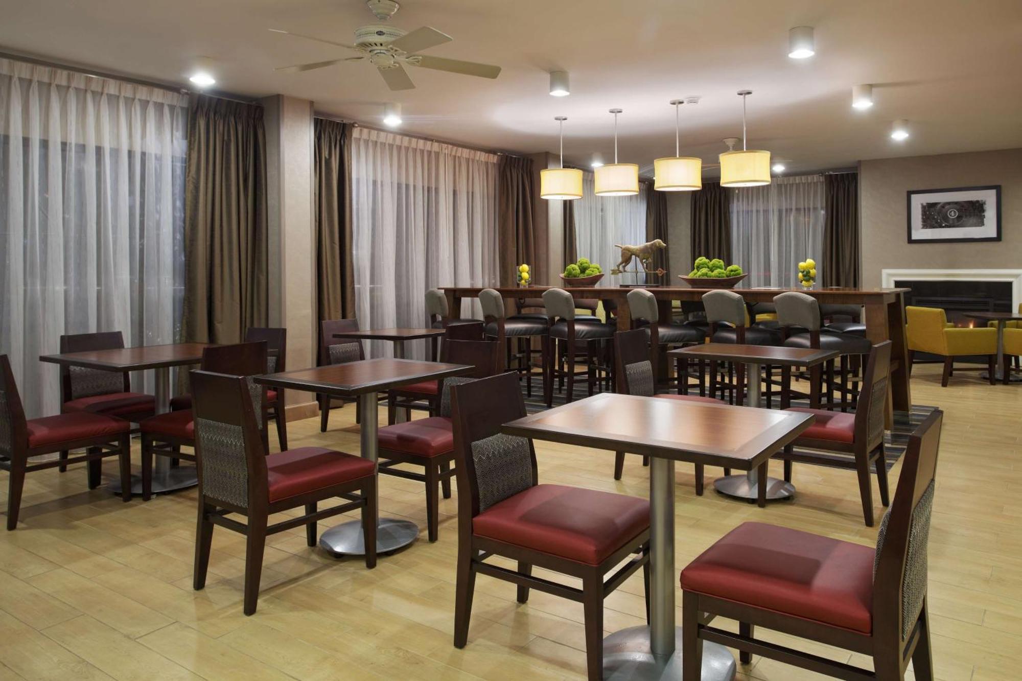 Hampton Inn Charlotte University Place מראה חיצוני תמונה